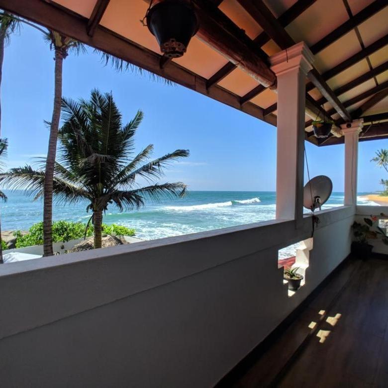 Ashen'S Beach House Bussa Exterior photo