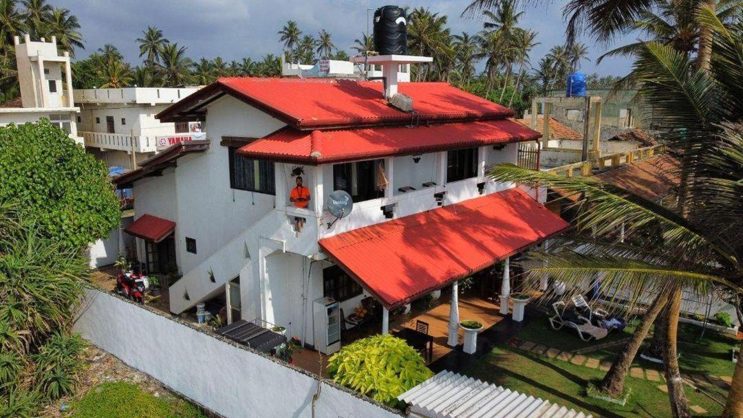 Ashen'S Beach House Bussa Exterior photo