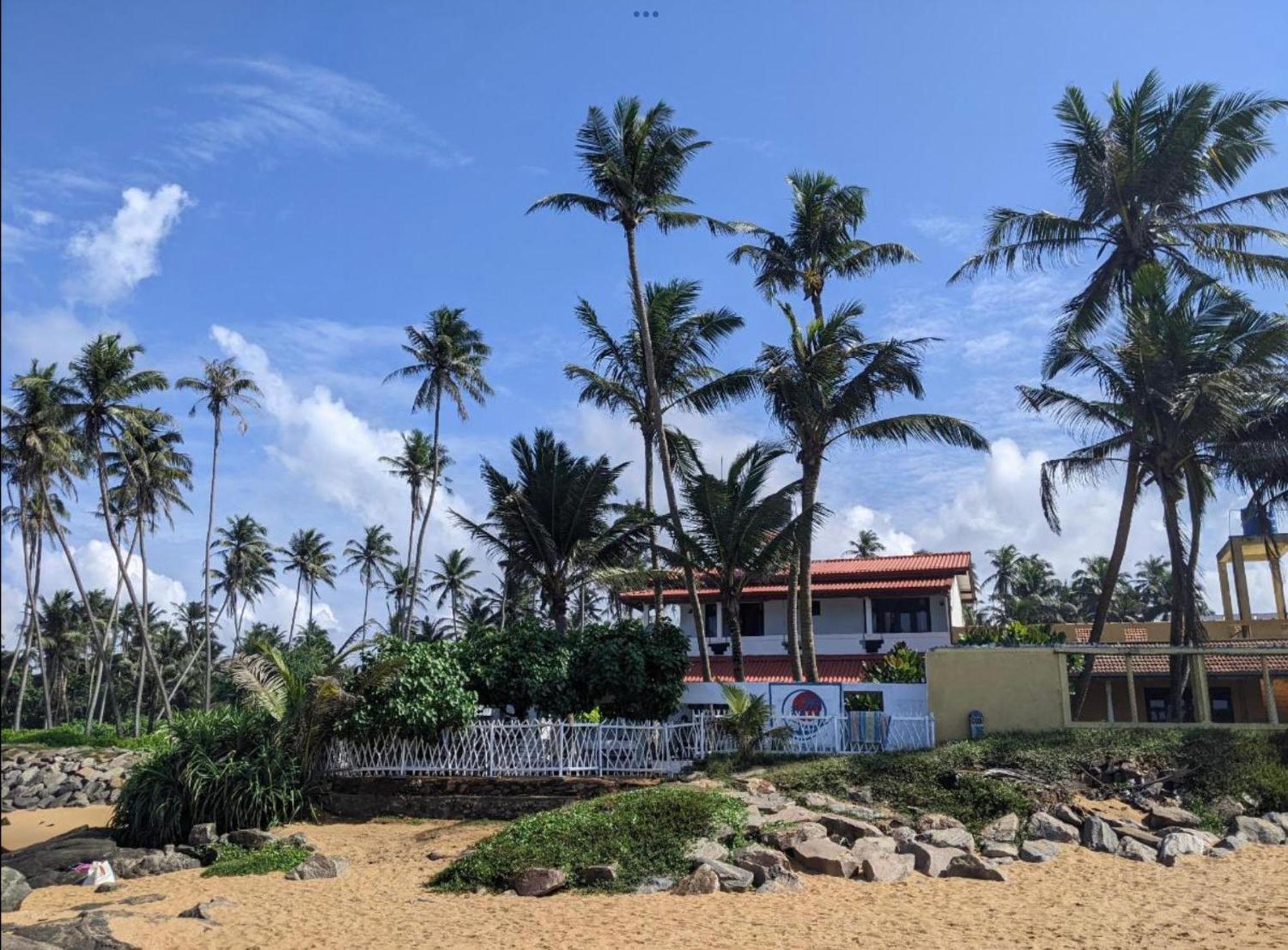 Ashen'S Beach House Bussa Exterior photo