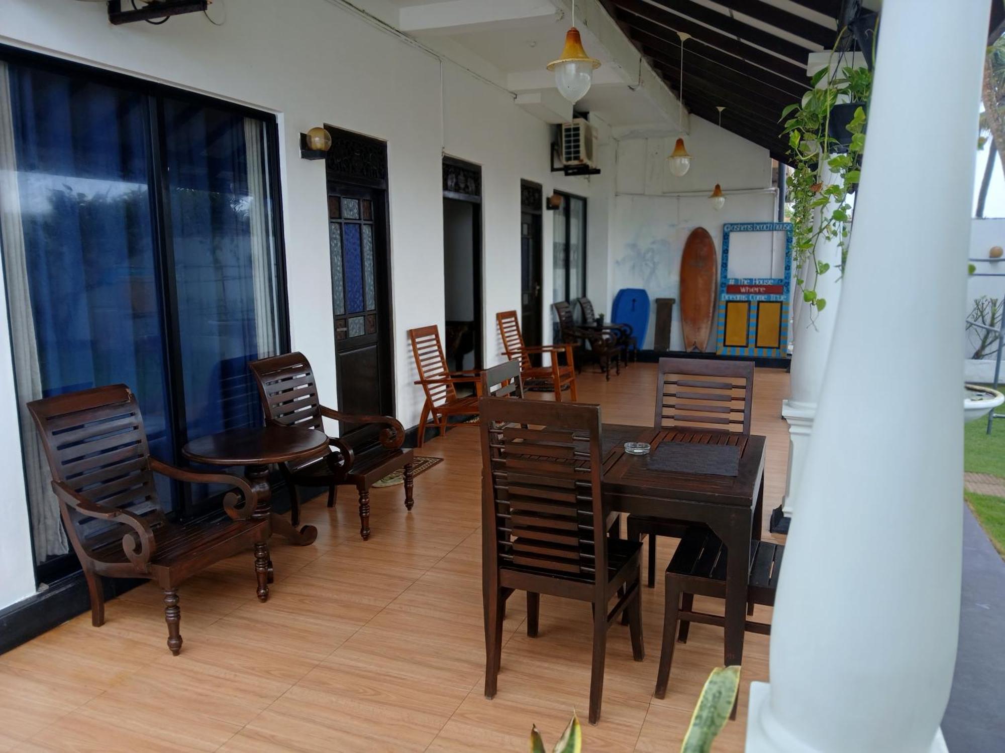 Ashen'S Beach House Bussa Exterior photo